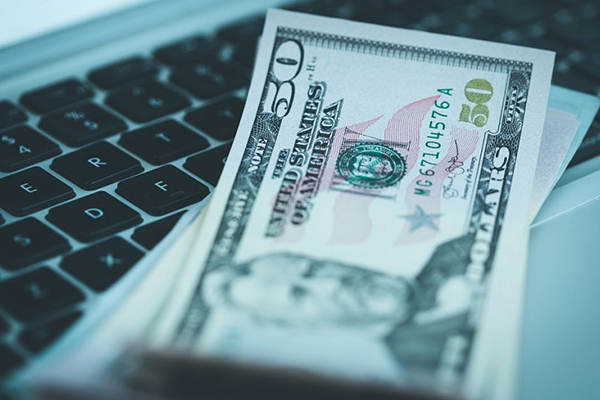 中国银行卡：便捷支付与生活场景的金融服务伙伴